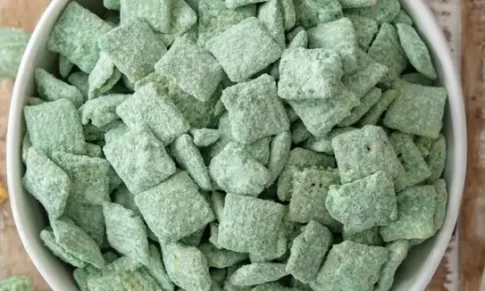 GNT launches green EXBERRY® powder made from turmeric and spirulina
